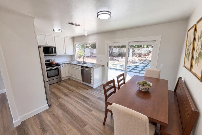 Photo 8 of 23 of 23732 San Dona, Laguna Hills, CA