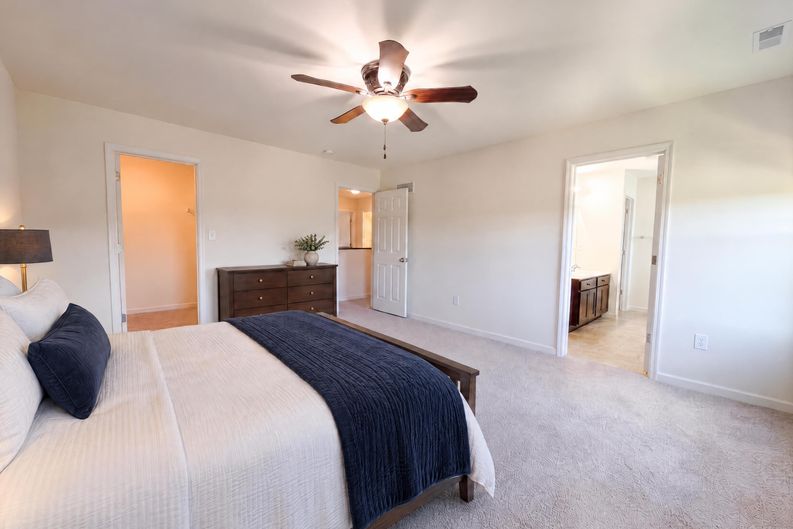 Photo 9 of 20 of 5128 Suson Ridge Dr, Saint Louis, MO