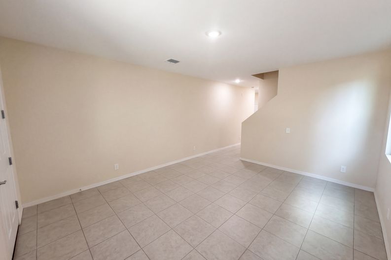 Photo 8 of 29 of 4617 S 108th Ave, Tolleson, AZ