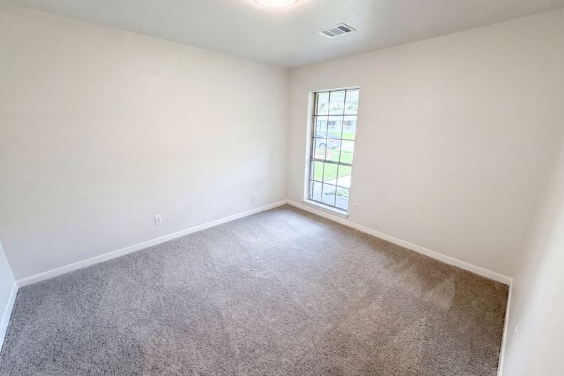 Photo 20 of 26 of 910 Luella Ave, Deer Park, TX