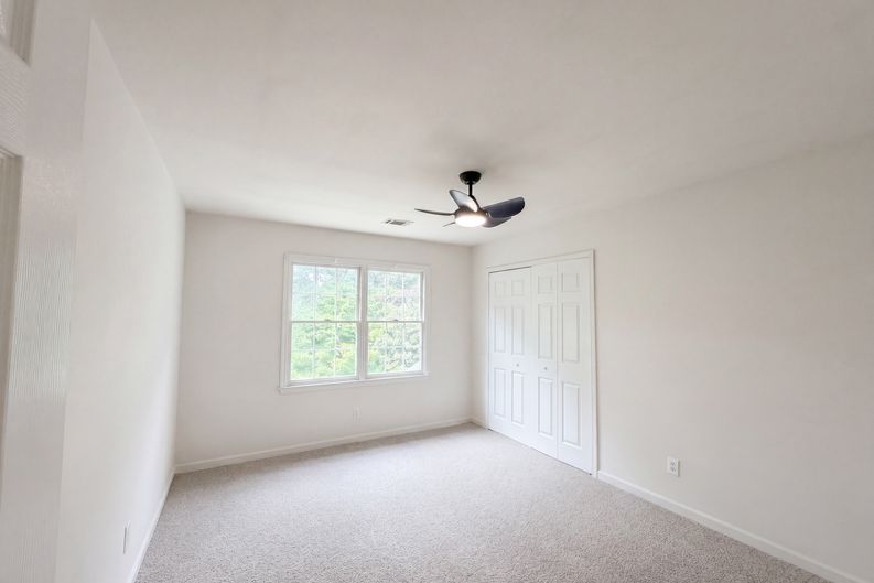 Photo 13 of 26 of 1900 Milfield Cir, Snellville, GA