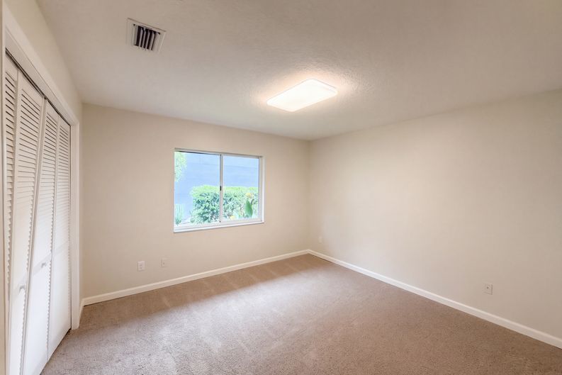 Photo 20 of 30 of 455 Longmeadow Ln, Longwood, FL