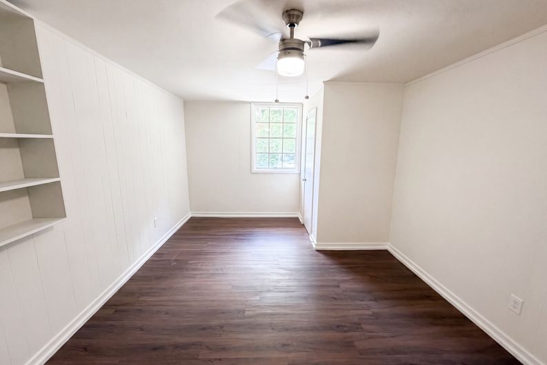 Photo 10 of 19 of 1375 NW South Hicks Cir, Conyers, GA