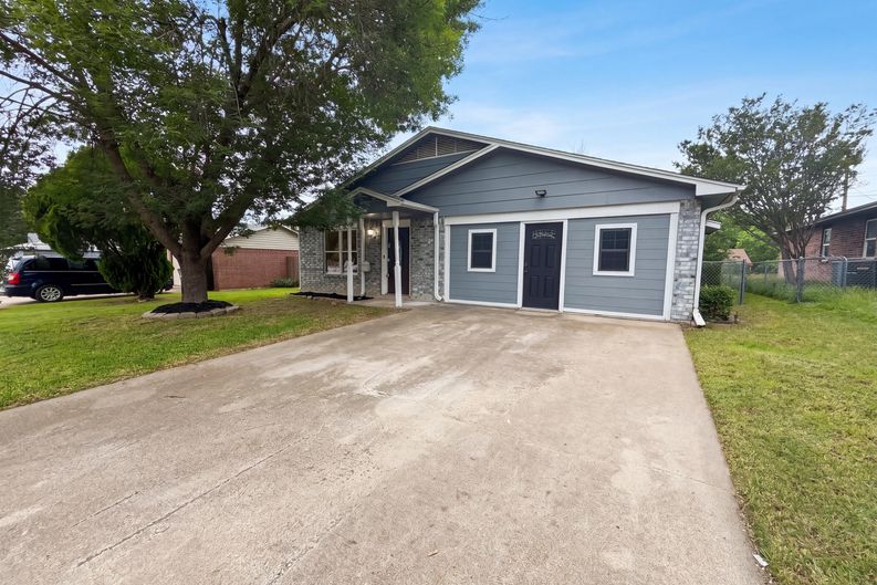 Photo 15 of 18 of 203 W Hogan Dr, Copperas Cove, TX