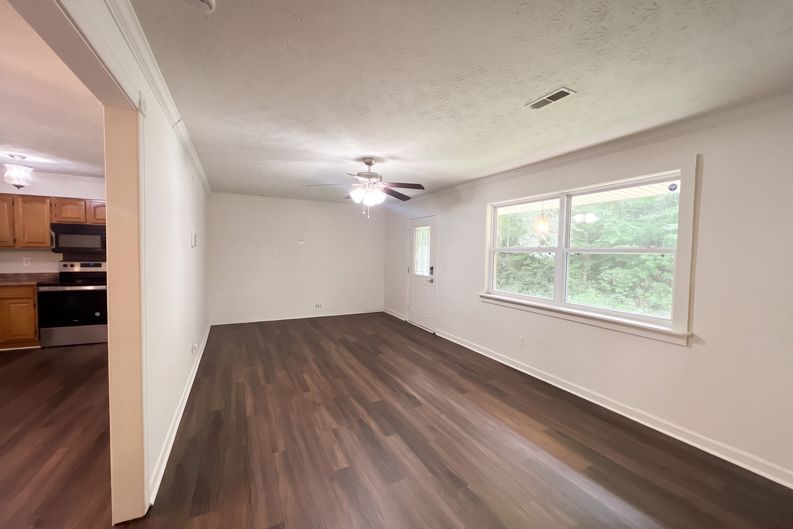 Photo 10 of 24 of 226 Parliament Rd, Harrogate, TN