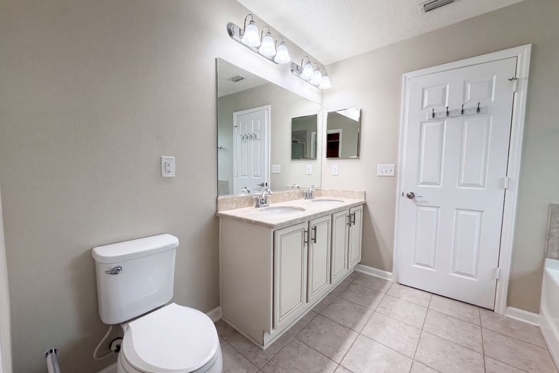 Photo 26 of 36 of 120 Prestwick Grande Dr, Daytona Beach, FL