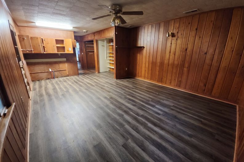 Photo 8 of 19 of 4604 Oak Ridge Rd, Mobile, AL