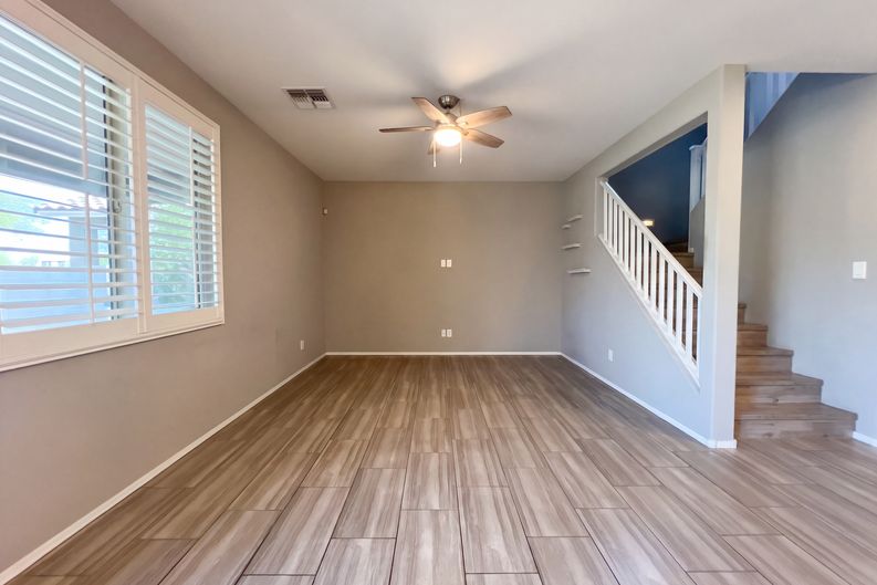Photo 8 of 27 of 11422 W Foxfire Dr, Surprise, AZ