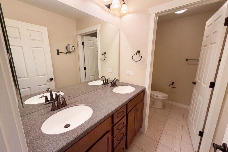 Photo 15 of 40 of 14928 Nighthawk Ln, Broomfield, CO