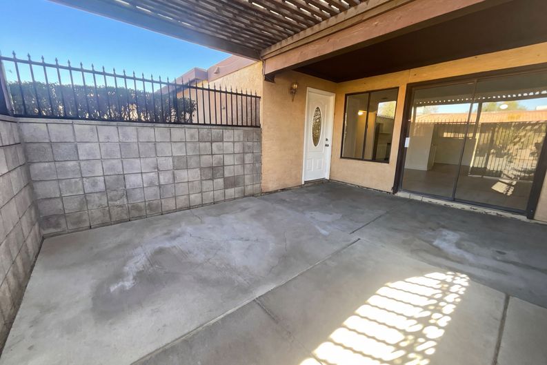 Photo 5 of 18 of 5097 Village Dr, Las Vegas, NV