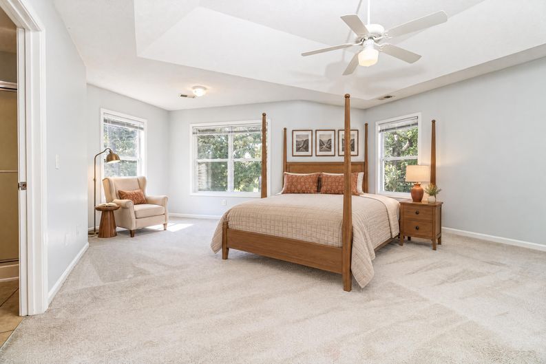 Photo 9 of 18 of 247 Brooksdale Dr, Columbia, SC