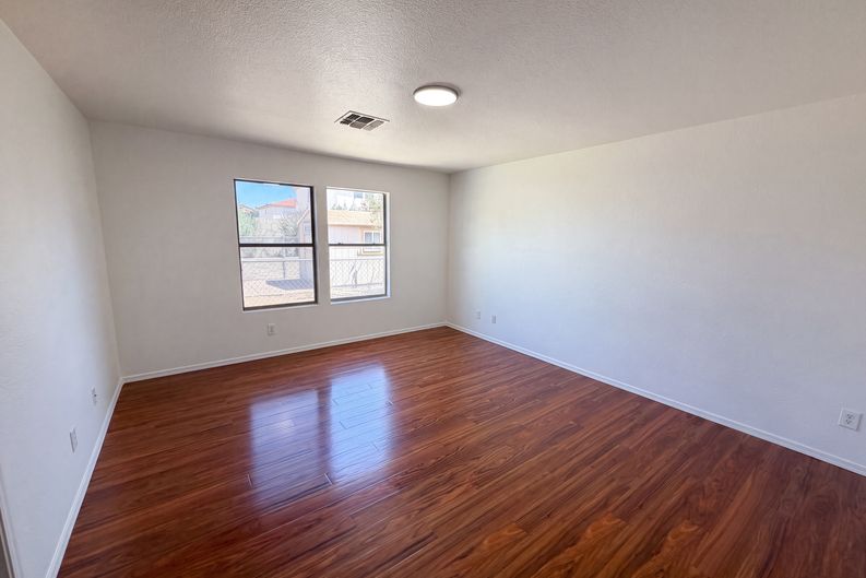 Photo 11 of 20 of 5596 W Cortaro Crossing Dr, Tucson, AZ
