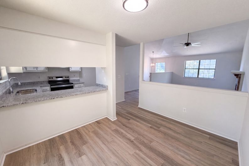 Photo 6 of 29 of 8911 Quail Run Dr, Chattanooga, TN