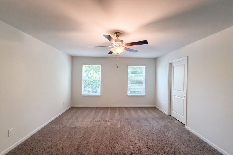 Photo 6 of 28 of 1957 Glenburn Dr, Winston Salem, NC