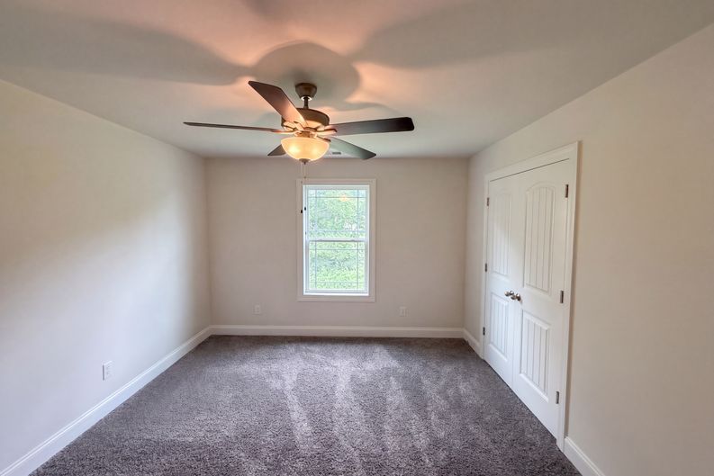 Photo 12 of 25 of 5152 Cedar Retreat Dr, Murfreesboro, TN