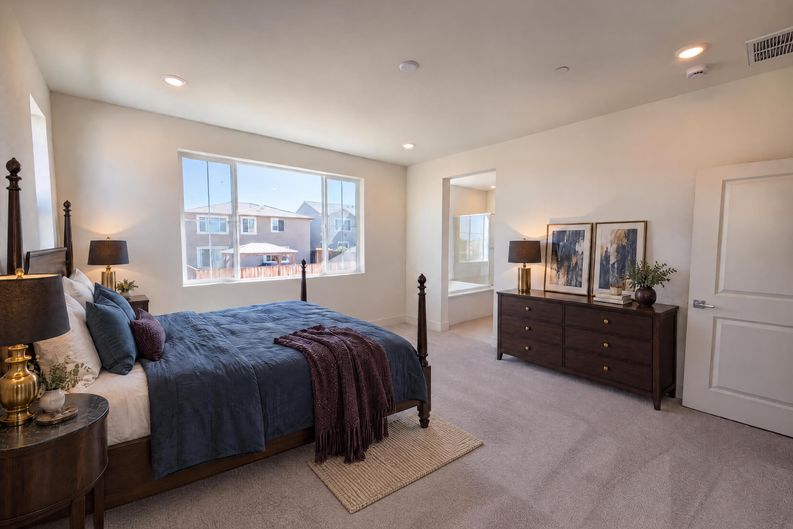 Photo 4 of 15 of 5440 Ironwood Ave, Tracy, CA