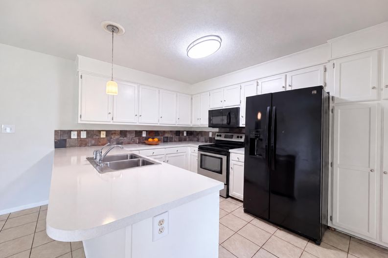 Photo 7 of 15 of 2243 Mintew Cir, Lincolnton, NC