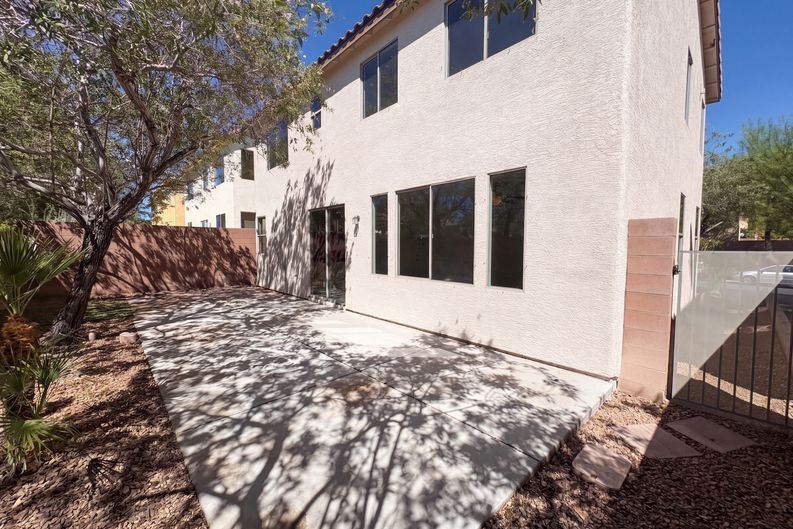 Photo 5 of 32 of 7319 Pepperbox Ave, Las Vegas, NV