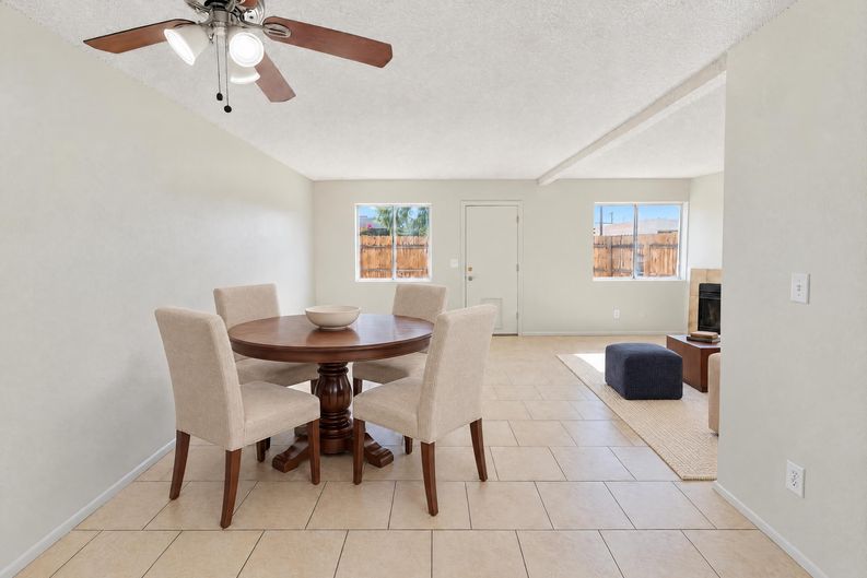 Photo 9 of 28 of 431 E Pecan Rd, Phoenix, AZ