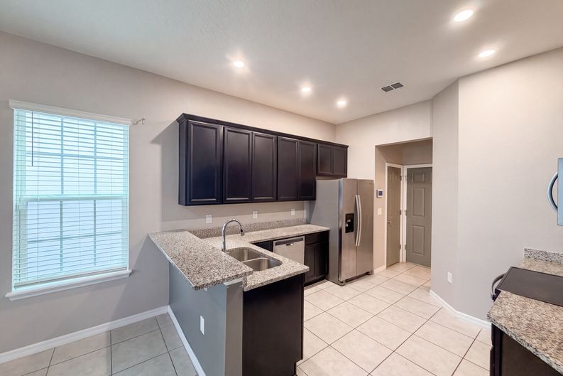 Photo 27 of 40 of 1572 Astoria Arbor Ln, Orlando, FL