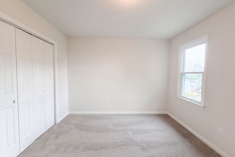 Photo 16 of 30 of 1001 Kingstree Ridge Dr, Winston Salem, NC