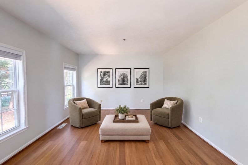 Photo 10 of 25 of 2800 Orchard Summit Ct, Hyattsville, MD