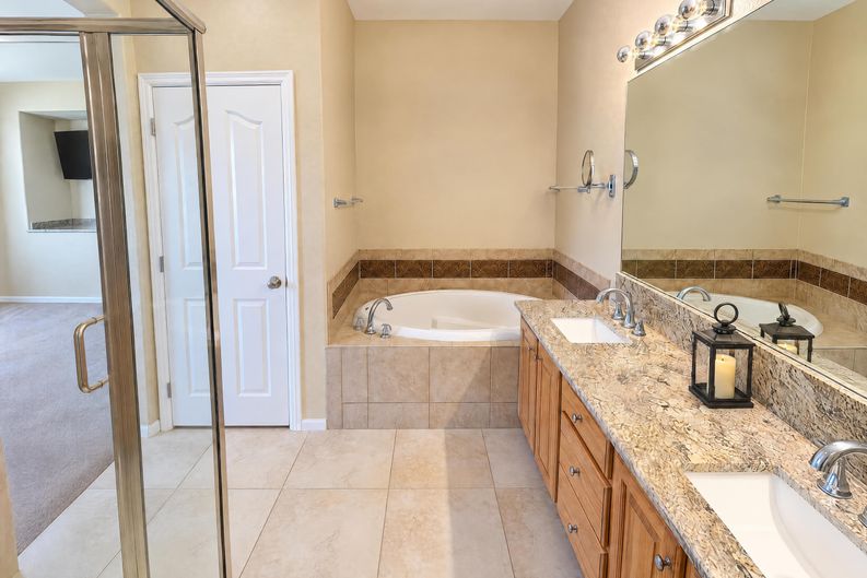 Photo 15 of 25 of 3853 Stonebrush Dr, Highlands Ranch, CO