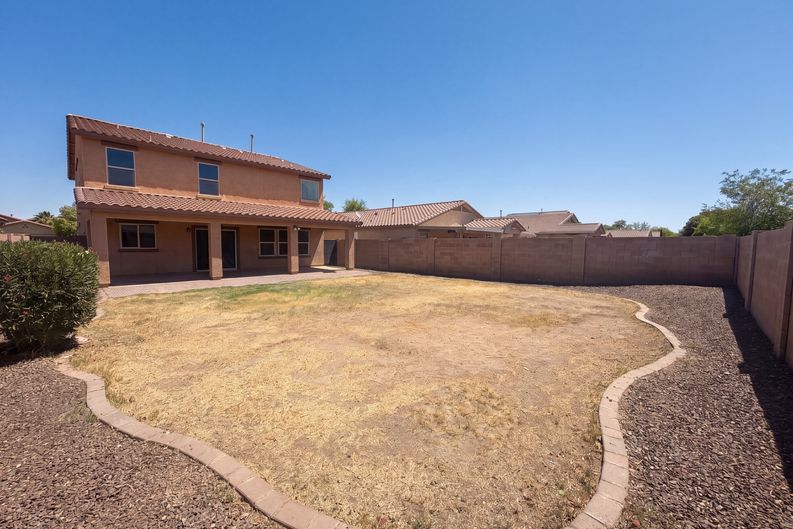 Photo 5 of 18 of 1043 E Daniella Dr, San Tan Valley, AZ