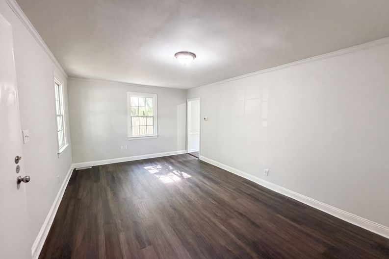 Photo 7 of 16 of 2109 Sheffield Rd, Raleigh, NC