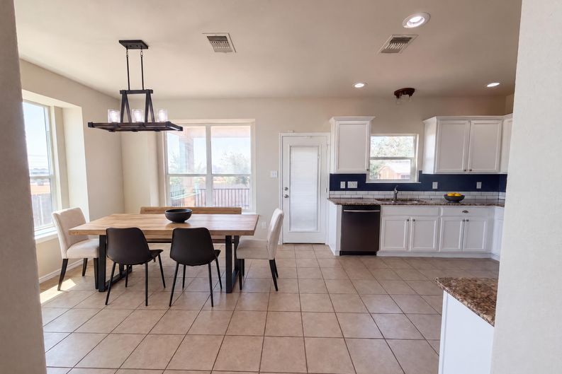 Photo 7 of 18 of 9603 Orion Dr, Temple, TX