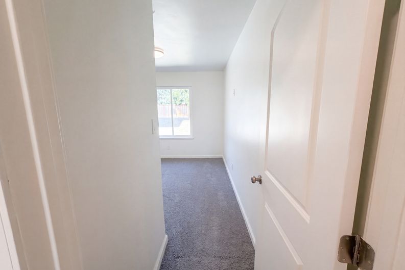 Photo 26 of 37 of 10539 Georgetown Dr, Rancho Cordova, CA