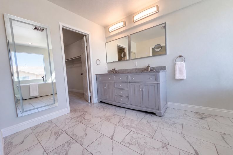 Photo 17 of 33 of 1265 Lavender Ln, Hemet, CA