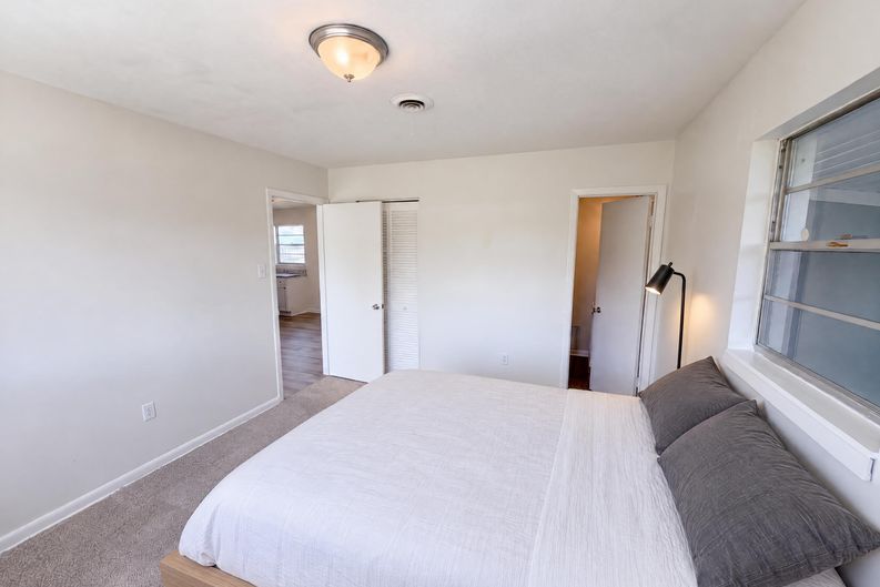 Photo 7 of 25 of 4450 Keats Ave, Titusville, FL