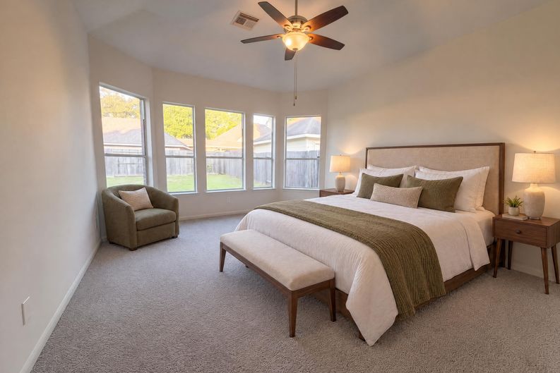 Photo 4 of 52 of 9019 Sunny Ridge Dr, Houston, TX