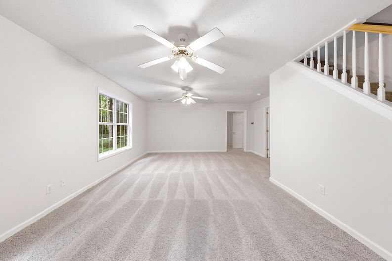 Photo 8 of 38 of 208 Foxdale Ct, Lagrange, GA