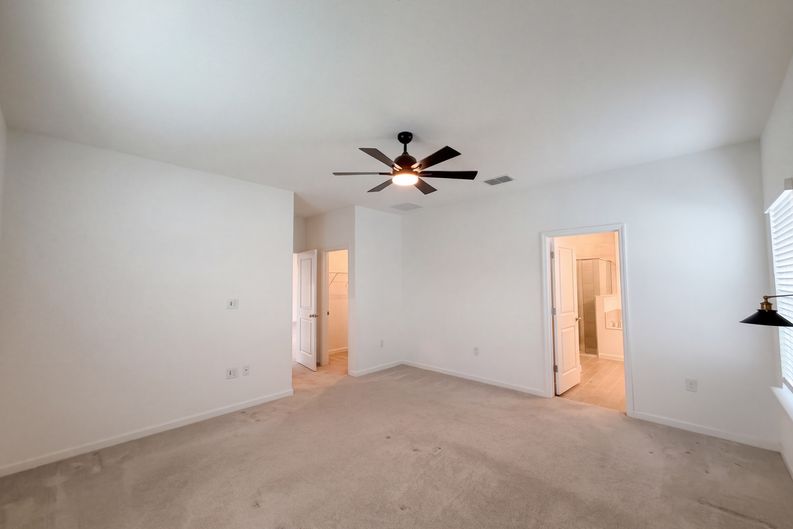 Photo 4 of 17 of 1537 NW 44th Court Rd, Ocala, FL