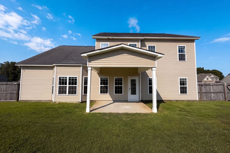Photo 5 of 19 of 940 Pecan Grove Loop, Hope Mills, NC