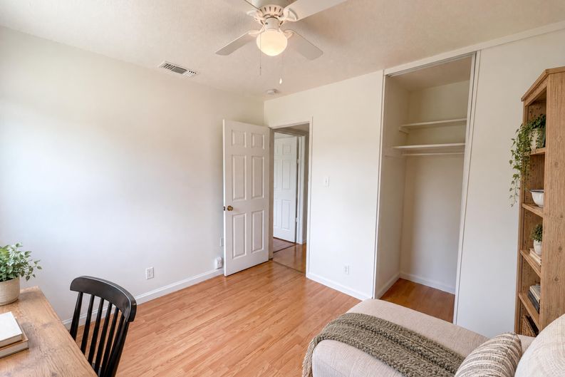 Photo 16 of 21 of 6920 Briggs Dr, Sacramento, CA