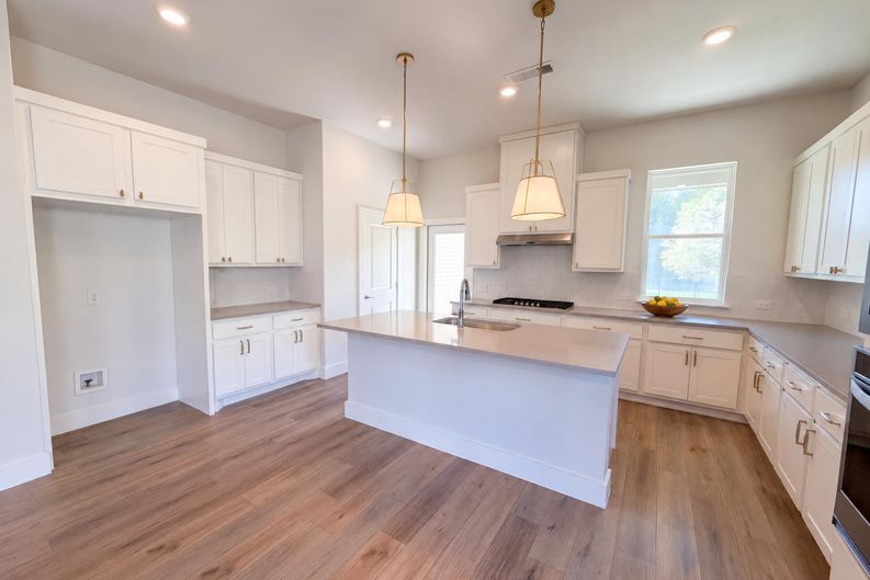 Photo 6 of 32 of 563 Torrey Pines Cir, Heath, TX