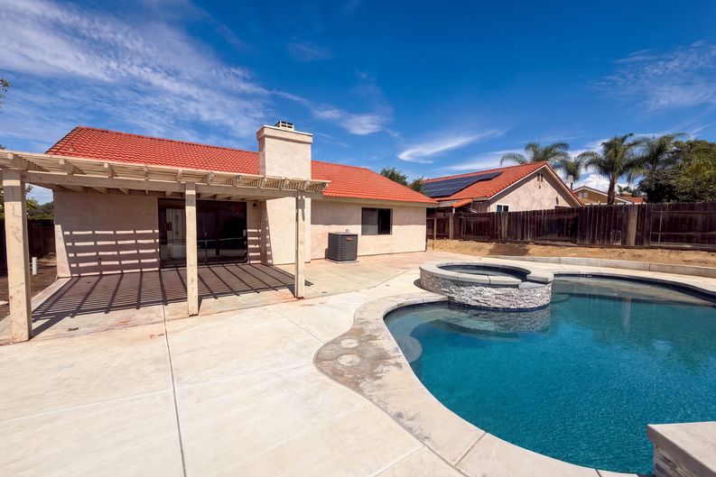 Photo 5 of 22 of 25431 Pistache Ct, Murrieta, CA