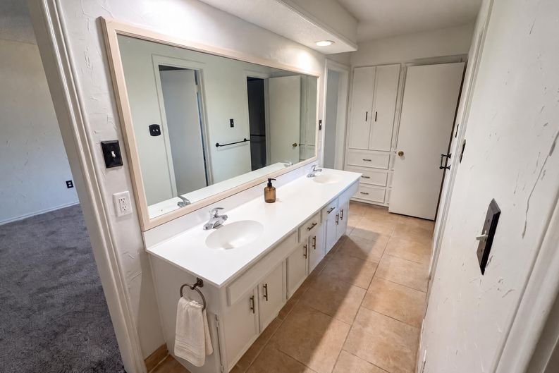 Photo 11 of 18 of 3707 110th St, Lubbock, TX