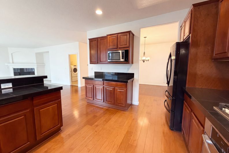 Photo 7 of 20 of 3468 SE Silver Fox Ave, Hillsboro, OR
