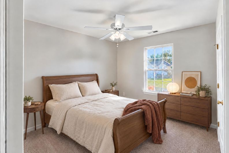 Photo 17 of 31 of 1041 Topaz Ln, Lithia Springs, GA