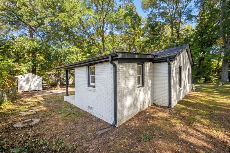 Photo 18 of 20 of 427 Wellons St NE, Marietta, GA