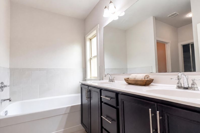 Photo 18 of 25 of 24 Silky Oak Cir SW, Huntsville, AL
