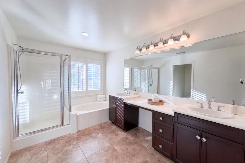 Photo 16 of 33 of 37601 Ficus Ct, Palmdale, CA