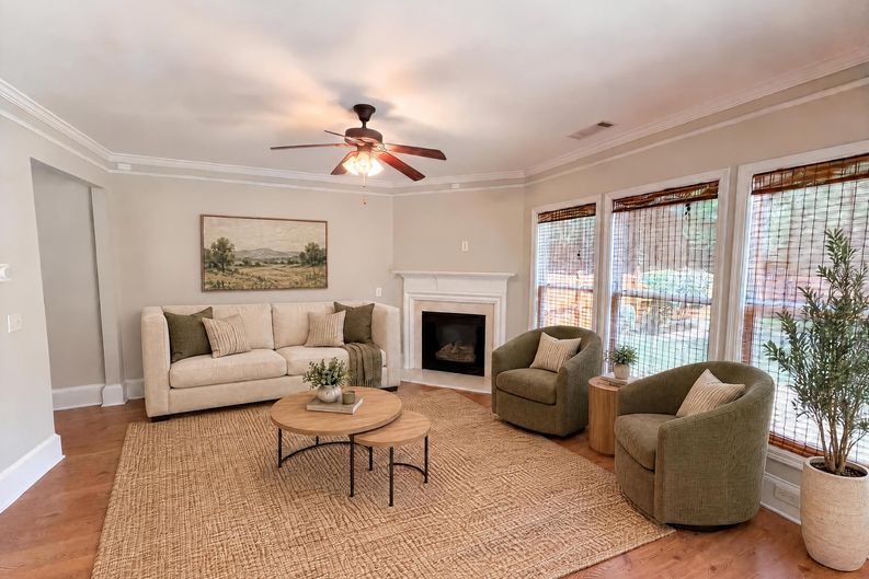 Photo 3 of 24 of 5775 Sterling Ct, Cumming, GA