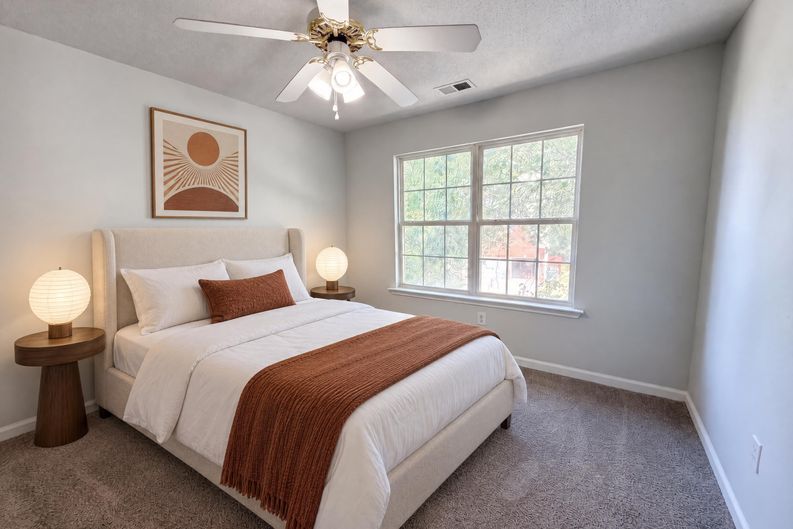 Photo 16 of 25 of 9 Bluff Ridge Ct, Greenville, SC