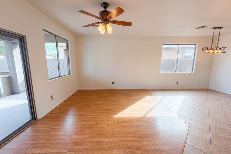 Photo 10 of 40 of 2464 W Warren Dr, Anthem, AZ