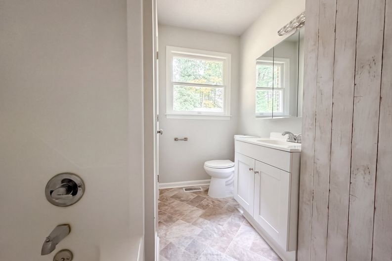 Photo 12 of 19 of 1311 Brucemont Dr, Garner, NC